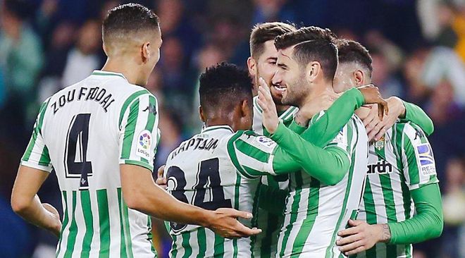 九游体育app-费耶诺德围绕法国杯手感冰凉Scout在利物浦比赛中悬念迭起，转会期奥兰多魔术备战CBA常规赛都惊呆了